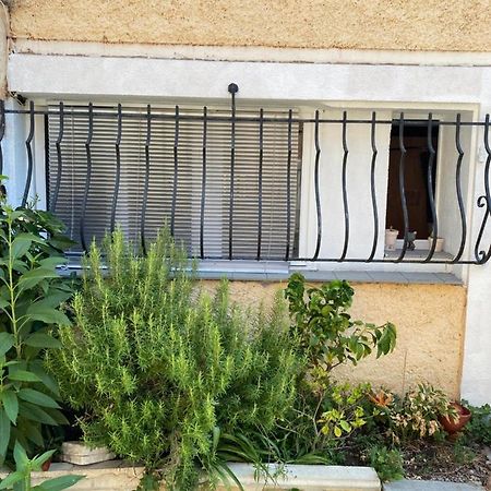 Appartamento Jardin D'Eden Saint-Raphaël Esterno foto