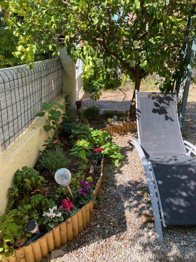 Appartamento Jardin D'Eden Saint-Raphaël Esterno foto